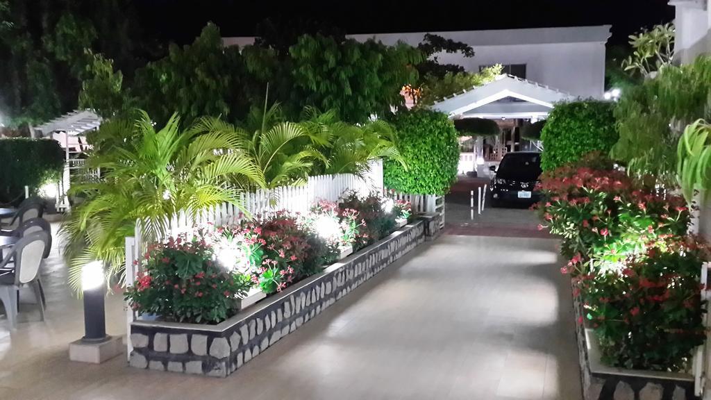 Prince Hotel Kano Pokoj fotografie